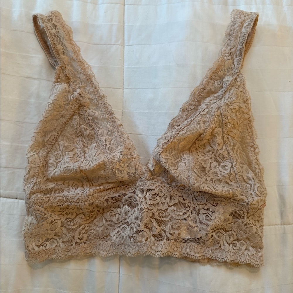 Delicate Lace Bralette in Beige